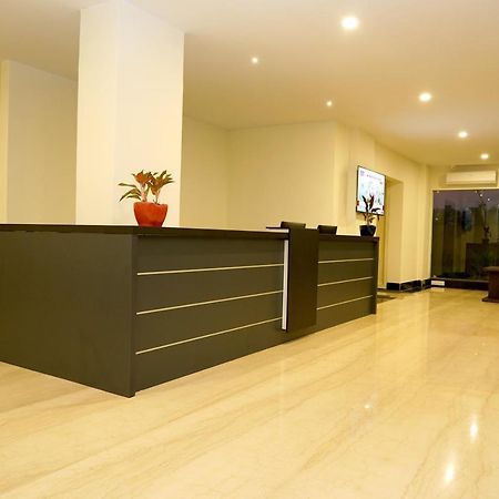 Vijayawāda Hotel D Dev المظهر الخارجي الصورة