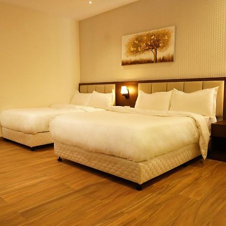 Vijayawāda Hotel D Dev المظهر الخارجي الصورة