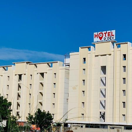 Vijayawāda Hotel D Dev المظهر الخارجي الصورة