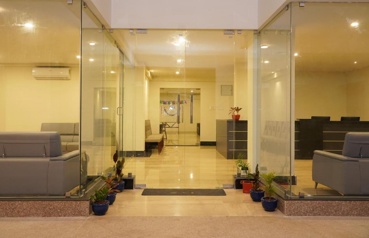 Vijayawāda Hotel D Dev المظهر الخارجي الصورة