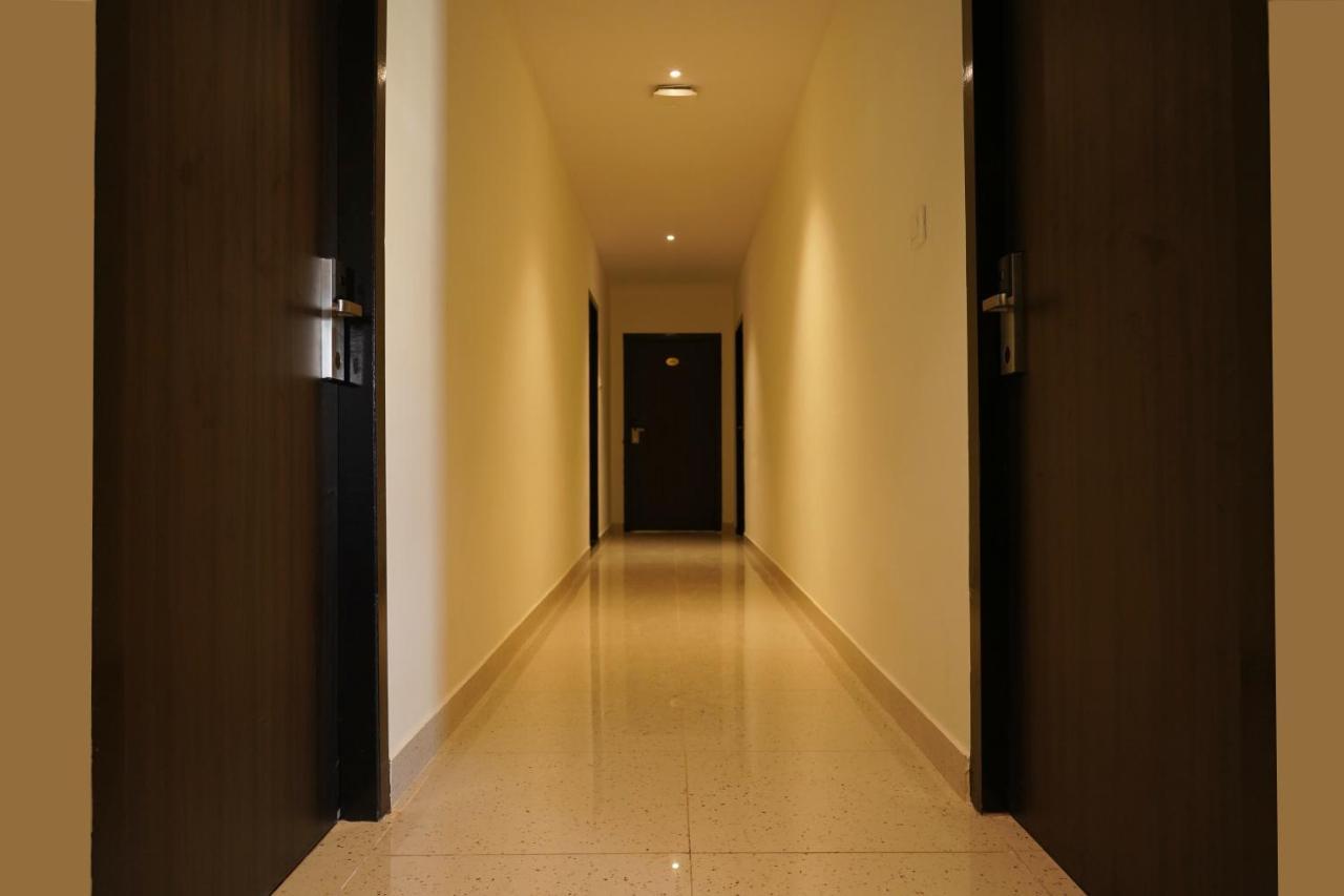 Vijayawāda Hotel D Dev المظهر الخارجي الصورة