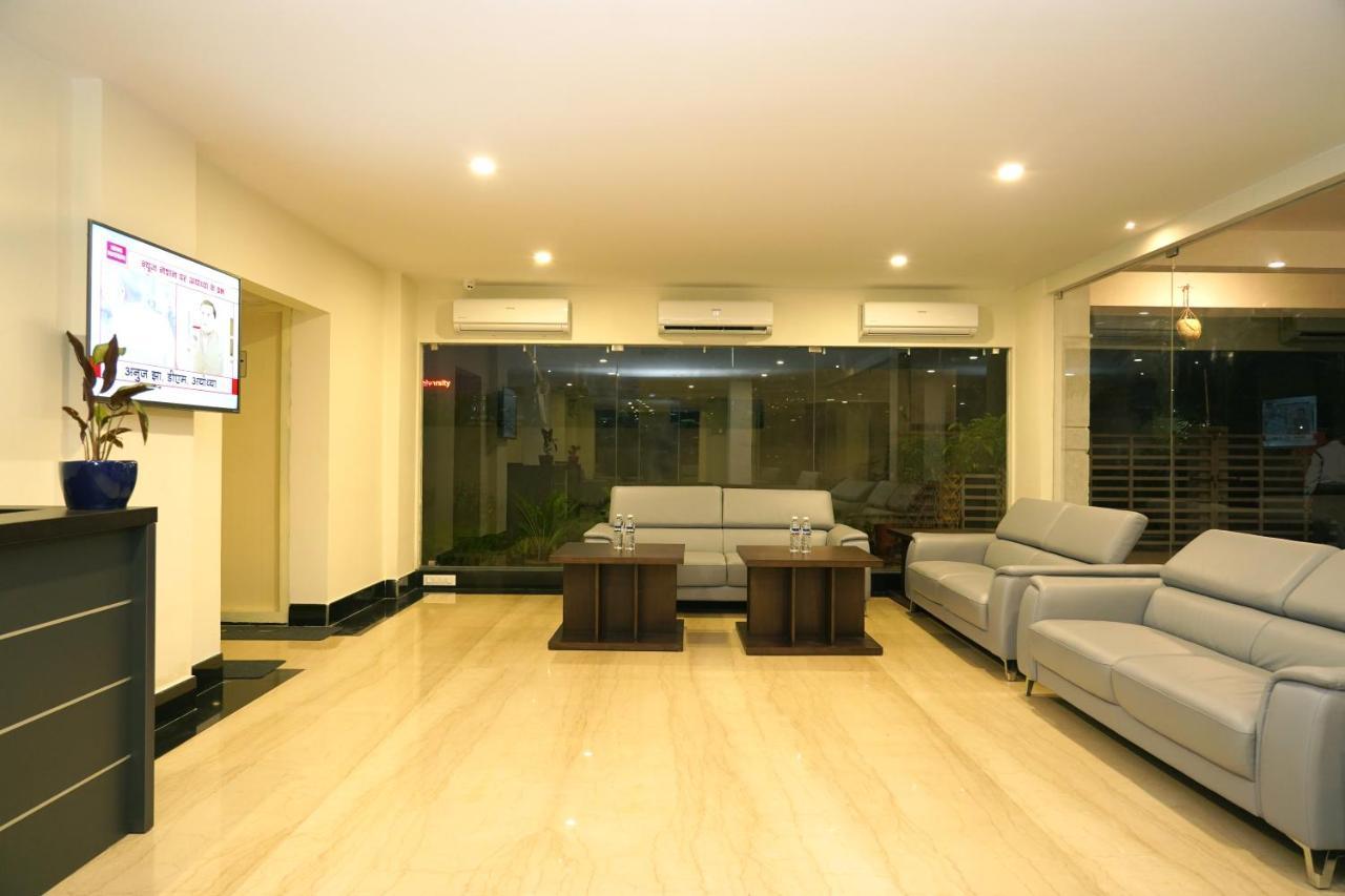 Vijayawāda Hotel D Dev المظهر الخارجي الصورة