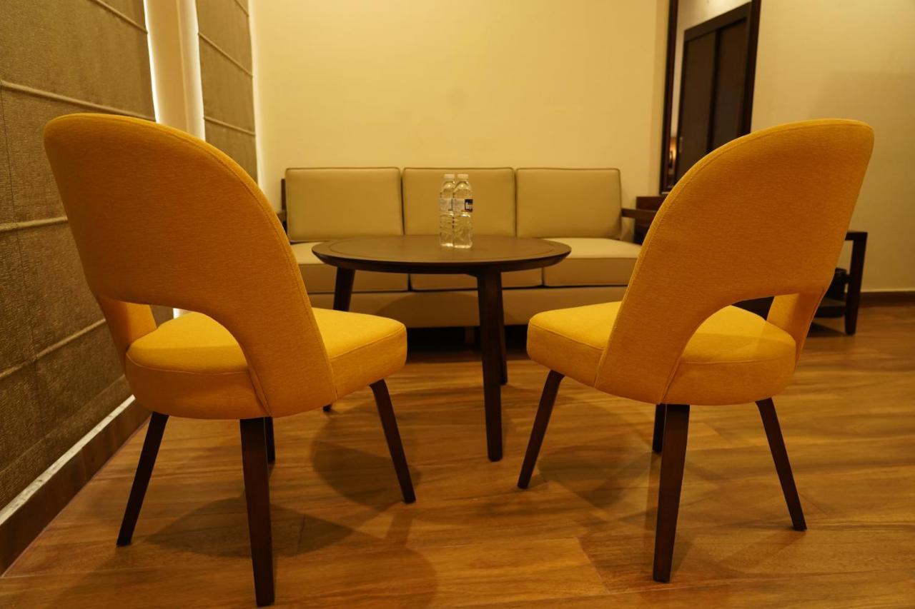 Vijayawāda Hotel D Dev المظهر الخارجي الصورة