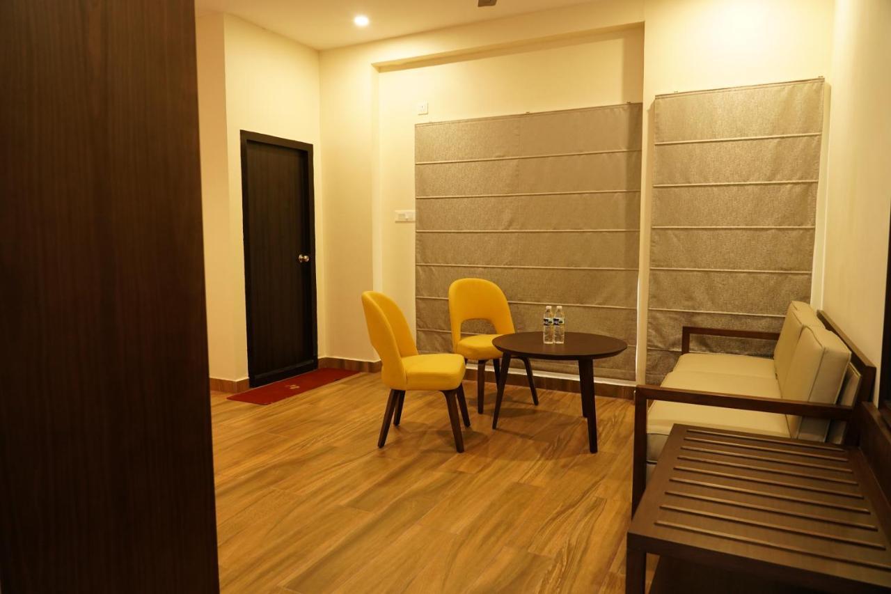 Vijayawāda Hotel D Dev المظهر الخارجي الصورة